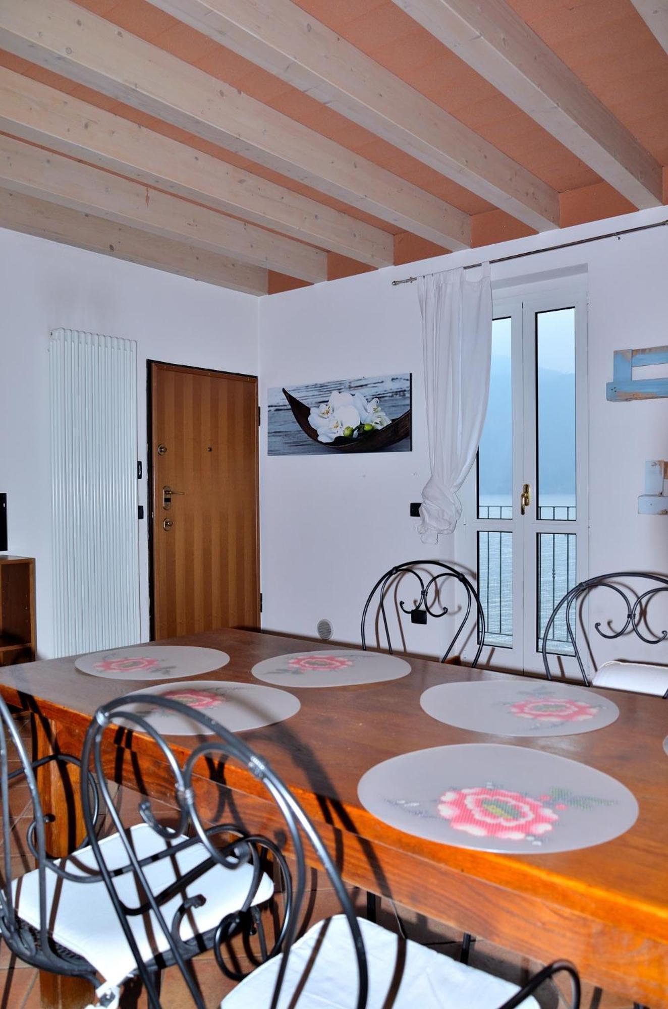 White Garden - Apartment With Access To The Lake ليرنا المظهر الخارجي الصورة